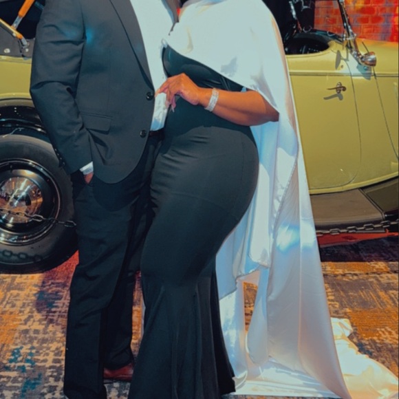 Custom taffeta cape - Picture 4 of 4